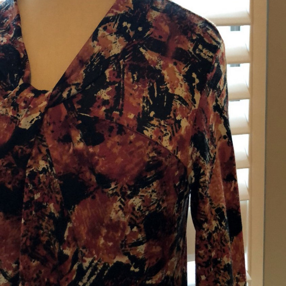 Black & dark Orange Printed LS Knit Top Small - Picture 7 of 7